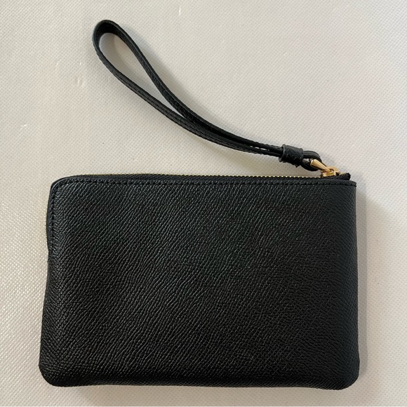 Coach Black Leather Corner Zip Wristlet NWT - Picture 2 of 6